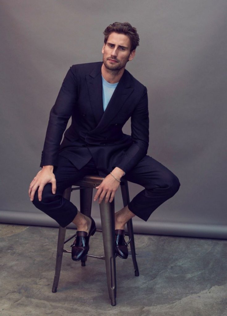 Hvem er Edward Holcroft? Nettoværdi, familie. Er han gift?