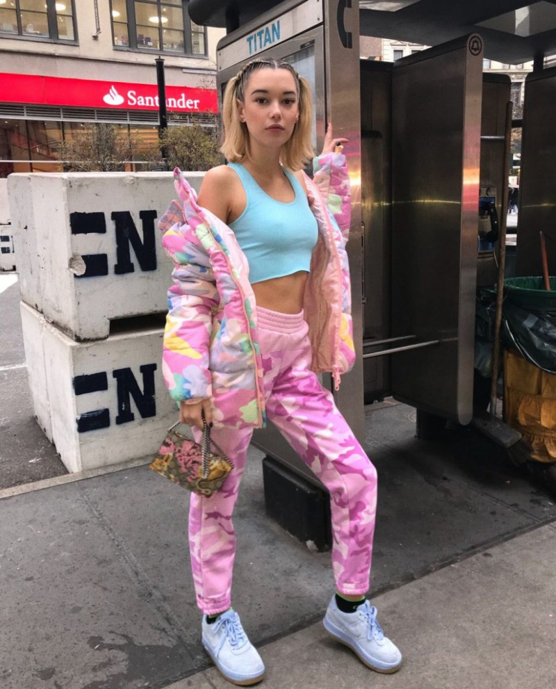 Η πρώην φίλη του Jaden Smith, Sarah Snyder Wiki, Age, Net Worth