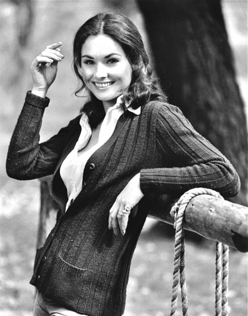 Di manakah Lori Saunders hari ini? Nilai Bersih, Ukuran, Bio
