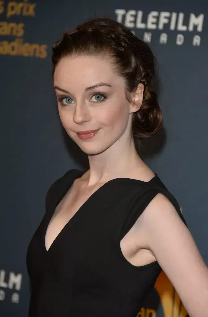 Wiki Kacey Rohl – aka Marina Andrieski ve filmu The Magicians