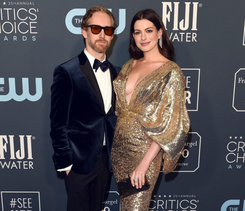 Anne Hathaway'in Kocasının Çıplak Gerçeği – Adam Shulman