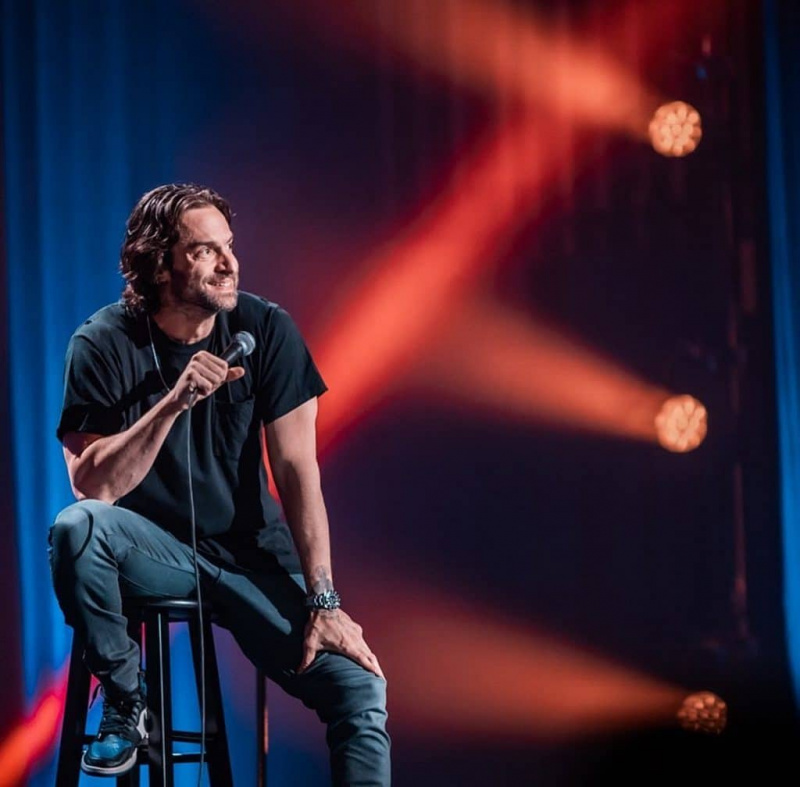 Chris D'elia의 순자산, 아내, 여자 친구, 키, 형제, 아빠