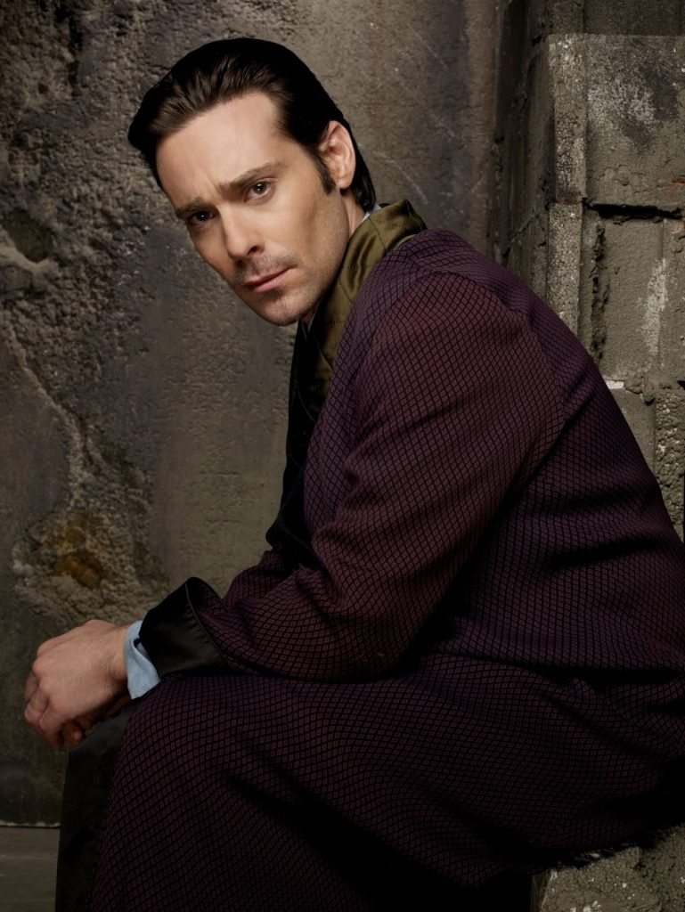 James Callis 'Net Worth, Wife, Height - Untold Biography Now
