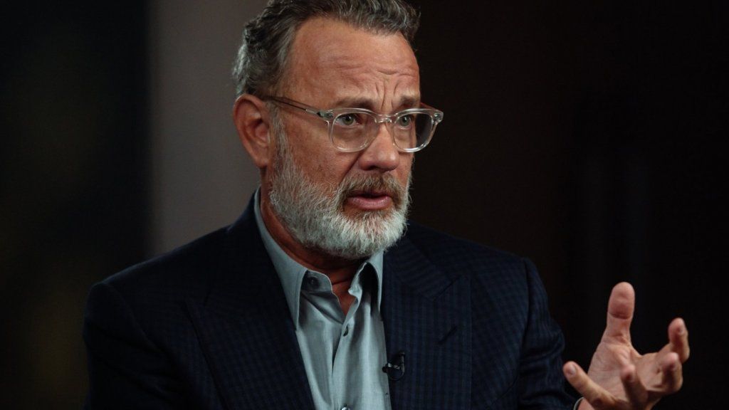 3 lezioni di vita che Tom Hanks ha imparato interpretando l'uomo più gentile, il signor Rogers