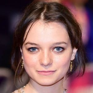 Esme Creed Bio
