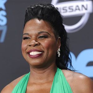 Leslie Jones Bio