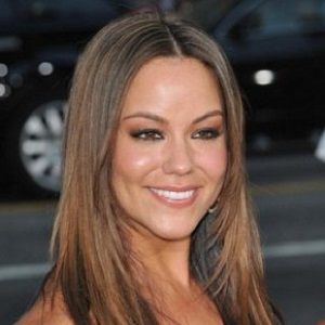Katy Mixon Bio