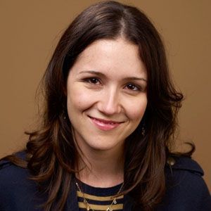 Shannon Woodward Bio