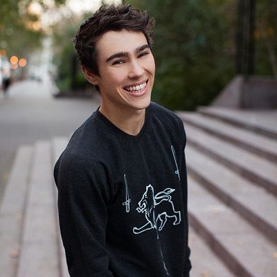 Max Schneider Bio
