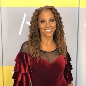 Holly Robinson Peete Bio
