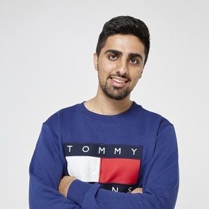 Mo Vlogs Bio