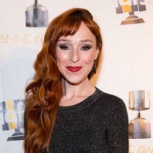 Ruth Connell Bio