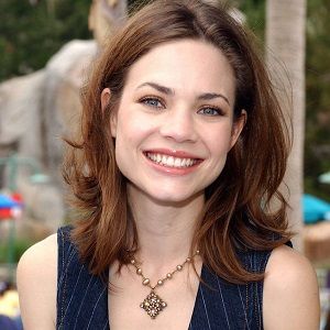 Rebecca Herbst อินทรีย์