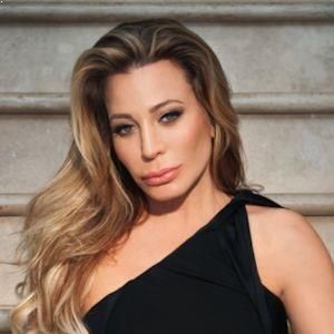 Taylor Dayne Bio