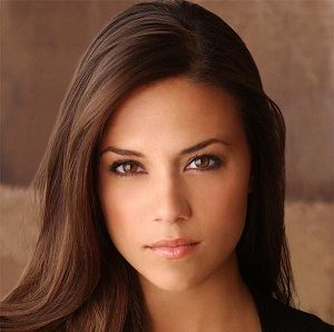 Jana Kramer Bio