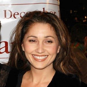 Lesly Brown Bio