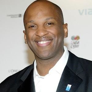 Donnie McClurkin Bio