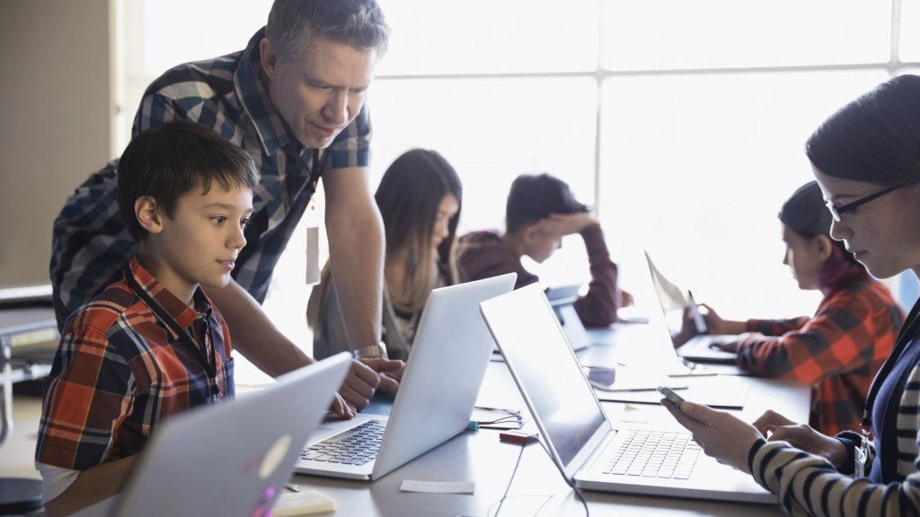 La peggiore idea di sempre: trasformare le aule in uffici a pianta aperta