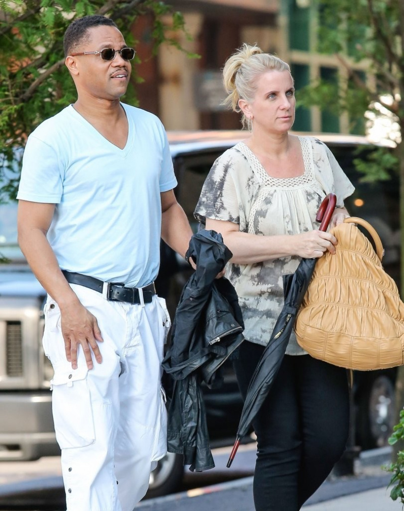 Wiki de Sara Kapfer - Quelle est la richesse de l'ex-femme de Cuba Gooding Jr.?