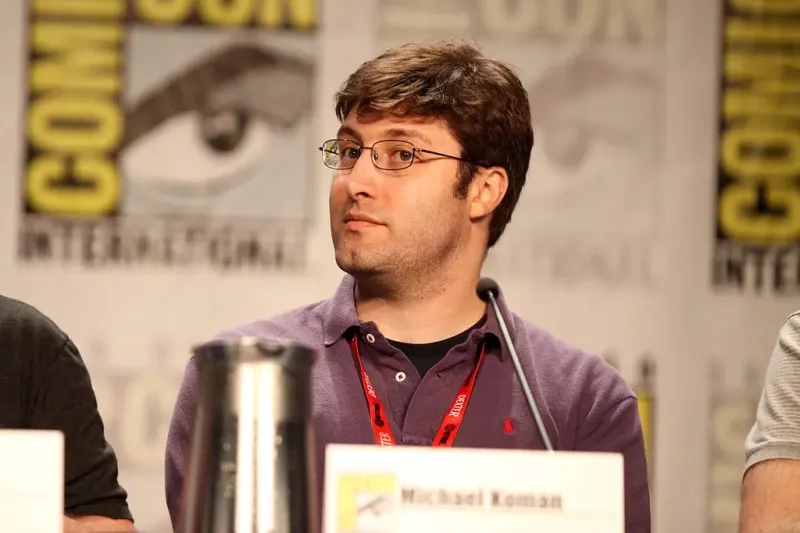 Kebenaran Tidak Terungkap Suami Ellie Kemper - Michael Koman