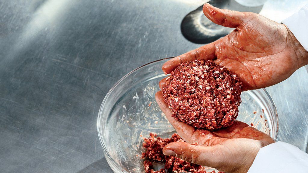 Muitas empresas querem salvar o mundo. Alimentos impossíveis só podem fazer isso com suas carnes à base de vegetais
