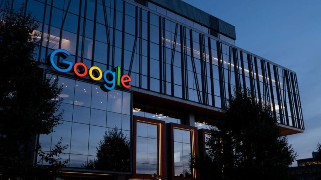 صيغة Google المكونة من 5 خطوات لنجاح الفريق هي فئة رئيسية في الذكاء العاطفي