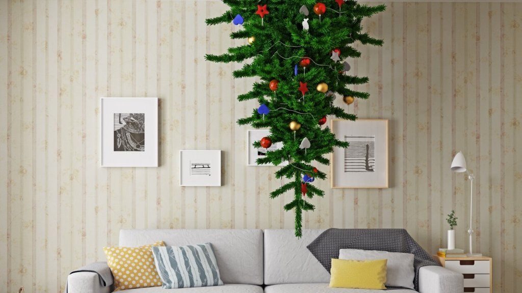 Pohon Natal Terbalik Itu Konyol. Inilah Mengapa Anda Mungkin Ingin Satu Lagi