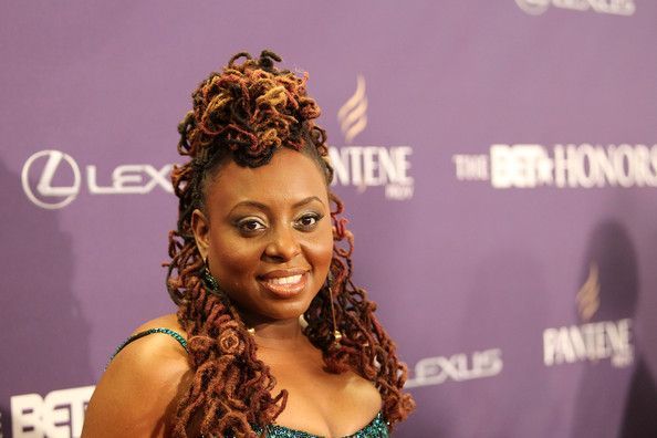Ledisi, wanita berbakat bernilai jutaan. Lihat masa kecilnya, album, dan Nominasi Grammy!