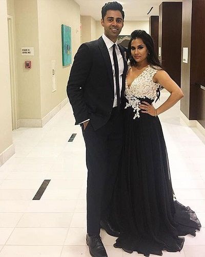 Ο Hasan Minhaj ζει ευτυχώς με τη γυναίκα του αλλά διατηρεί τη συζυγική του ζωή. Γνωρίζαμε από το γυμνάσιο!