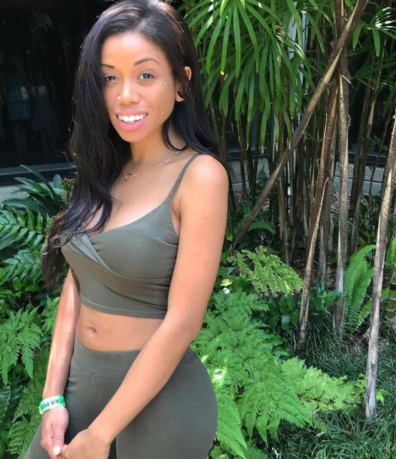 Ericka Bozeman (Smosh) Wiki: Idade, Altura, Namorado, Namoro