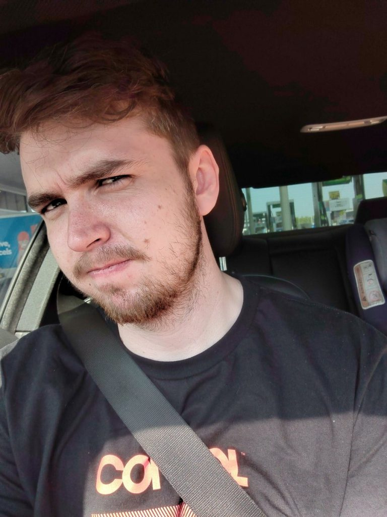 Tiểu sử của Youtuber Phylol - Tuổi, Chiều cao, Bạn gái, Giá trị tài sản