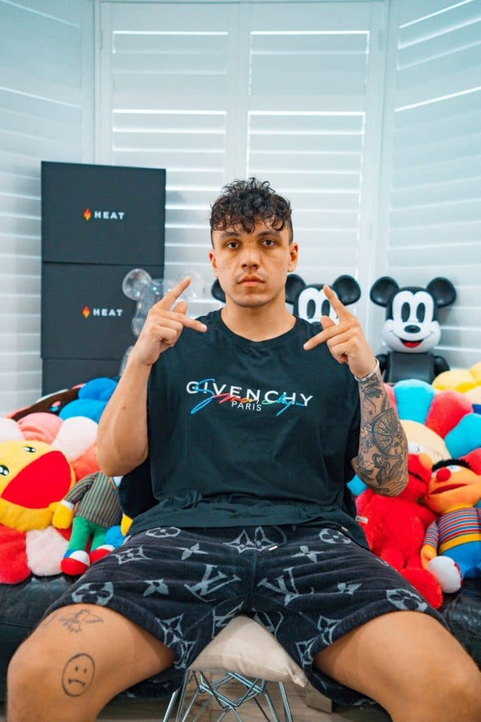 YouTuber FaZe Kay とは誰ですか?年齢、ガールフレンド、純資産、ウィキ