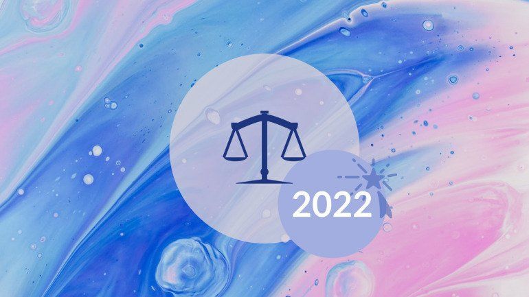 Iwe Horoscope Libra 2022: Awọn Asọtẹlẹ Ọdun Ọdun