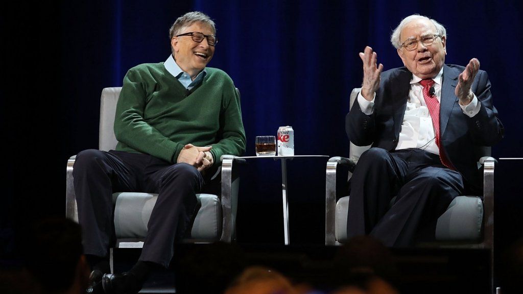 Bill Gates se tourne toujours vers Warren Buffett pour obtenir des conseils. Voici 4 bons conseils qu'il a reçus en 25 ans