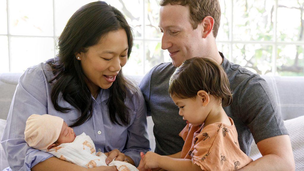 Mark Zuckerberg bắt đầu nghỉ làm cha với một lời nhắn nhủ yêu thương dành cho con gái mới sinh của anh ấy