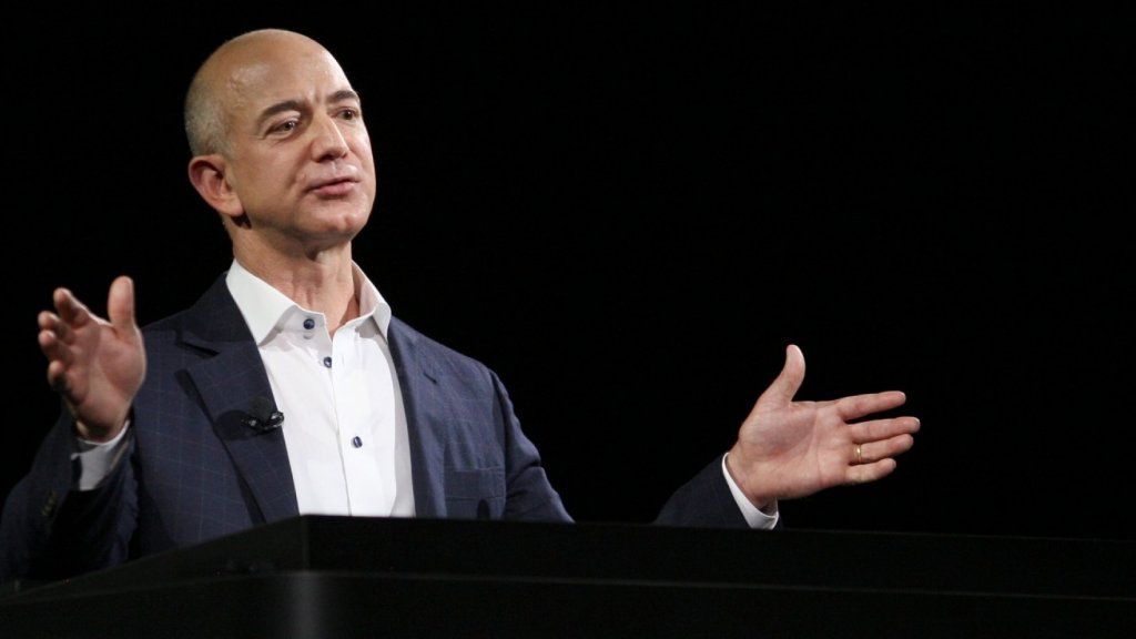 Ustanovitelj Amazona Jeff Bezos pojasnjuje, zakaj pošlje enega samega lika '?' E-poštna sporočila