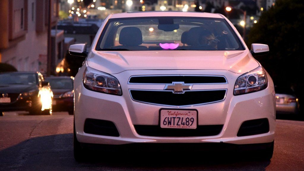 Uber will die Vororte so vernetzt wie Städte machen. Hier ist, warum Lyft zuerst dort ankommt