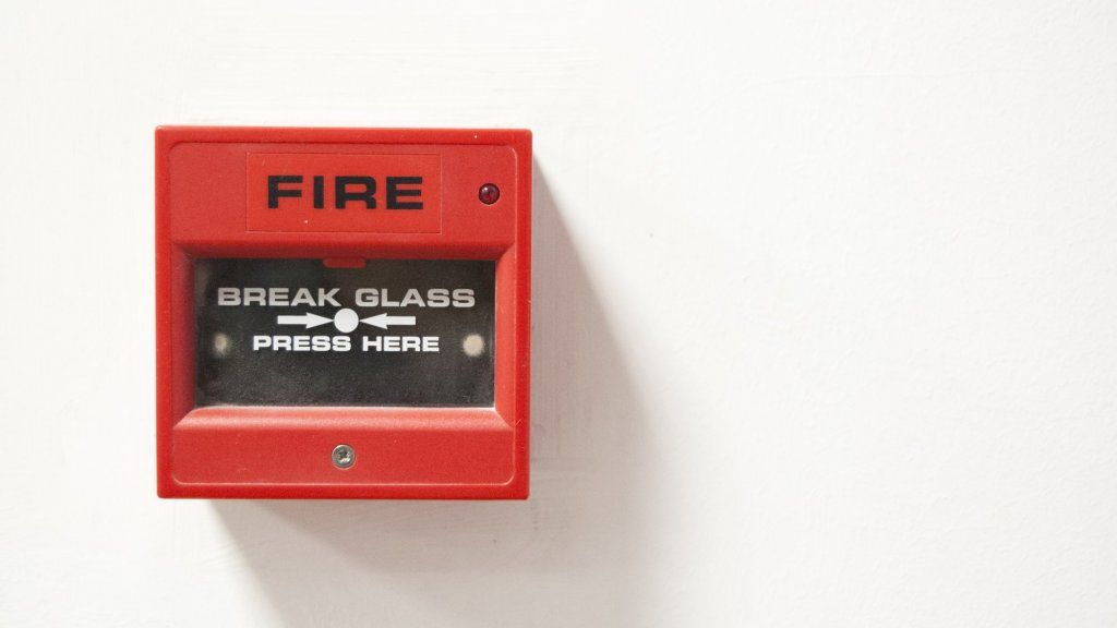 Trencar vidre en cas d'emergència: 3 consells perquè els líders es comprometin i impulsin el canvi