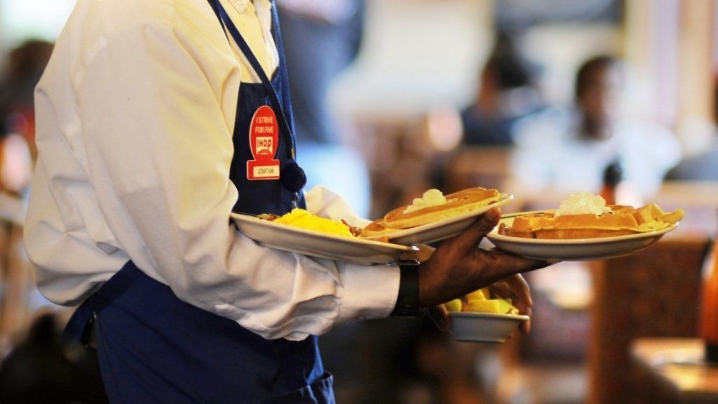 IHOP ütleb, et see muudab oma nime. Siin on see, milleks see oma nime muudab