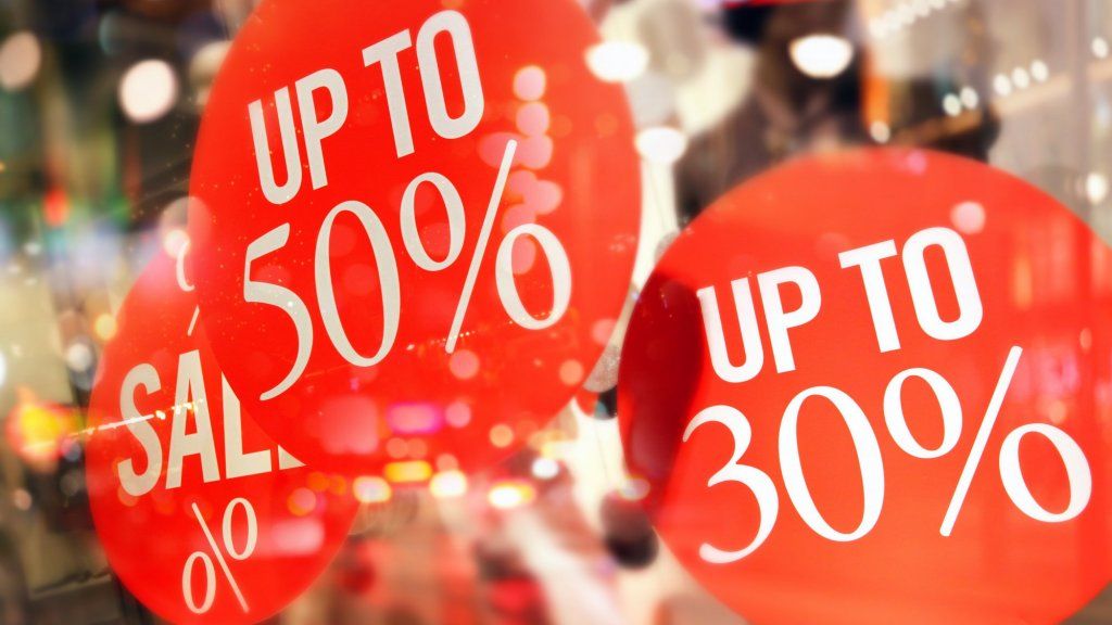 Un estudio encuentra que la búsqueda de ofertas hace que los consumidores se sientan inteligentes y alienta a los compradores