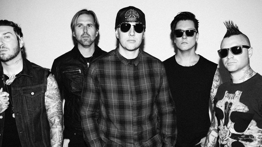 Glasbeno poslovanje (ne) kot običajno: ekskluzivni intervju z M. Shadows of Avenged Sevenfold