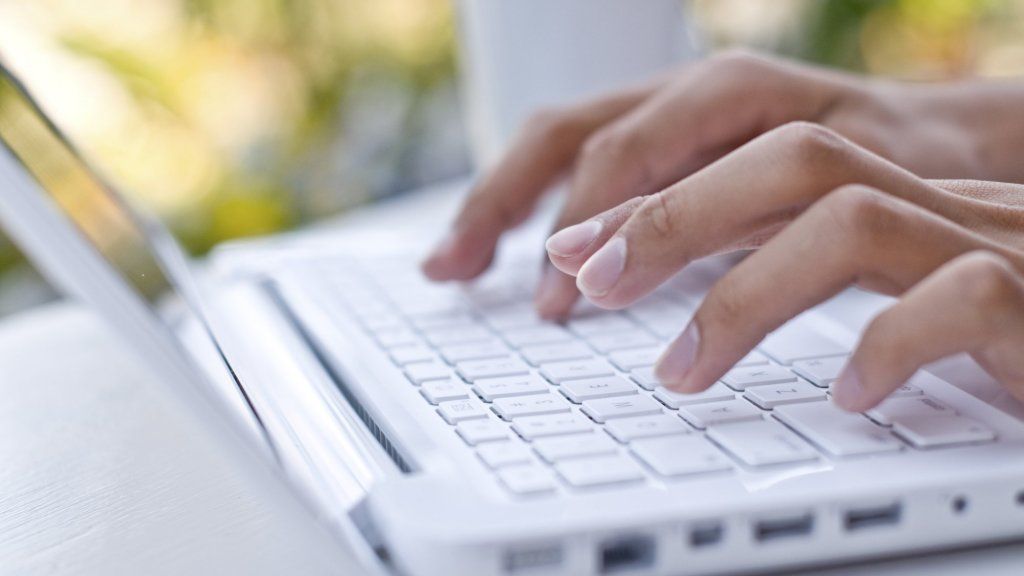 4 Perbaikan Mudah untuk Kesalahan Email Umum yang Akan Menyelamatkan Anda dari Malu Besar