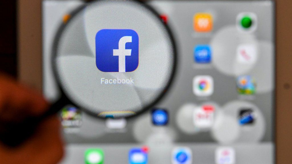 Facebook może być urządzeniami śledzącymi w Twojej sieci Wi-Fi. Oto, co jeszcze o Tobie wie