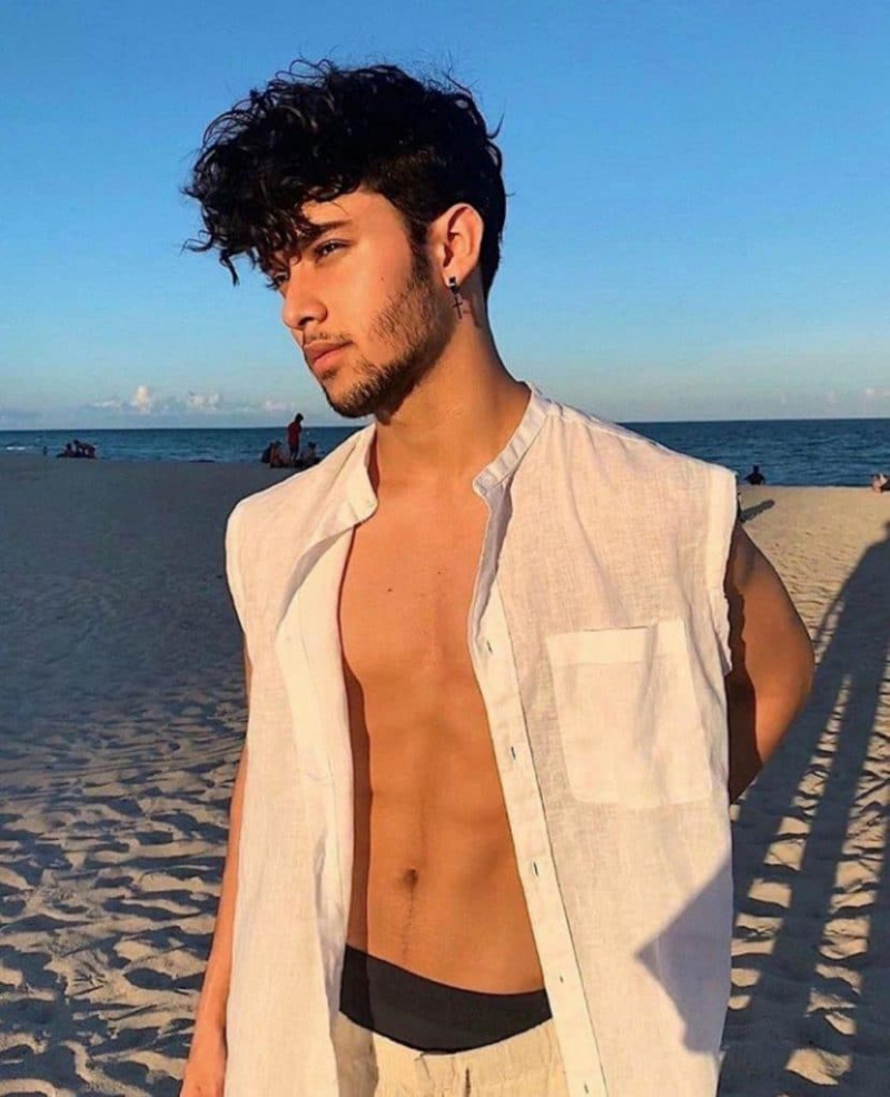 Joel Pimentel's (CNCO) Biografie - Leeftijd, lengte, relaties