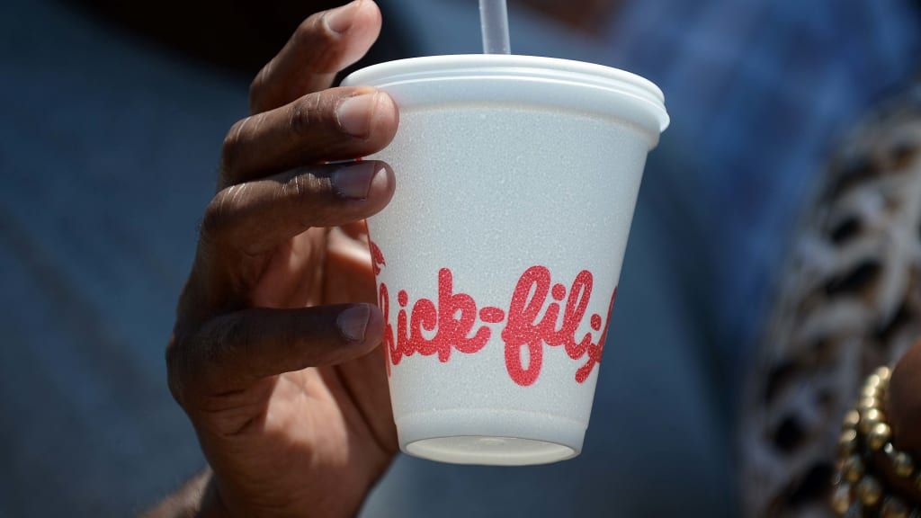 Chick-Fil-A פשוט פיטר עובד בגלל שביצע סרטון פריצה של תפריט שהפך לוויראלי ב- TikTok