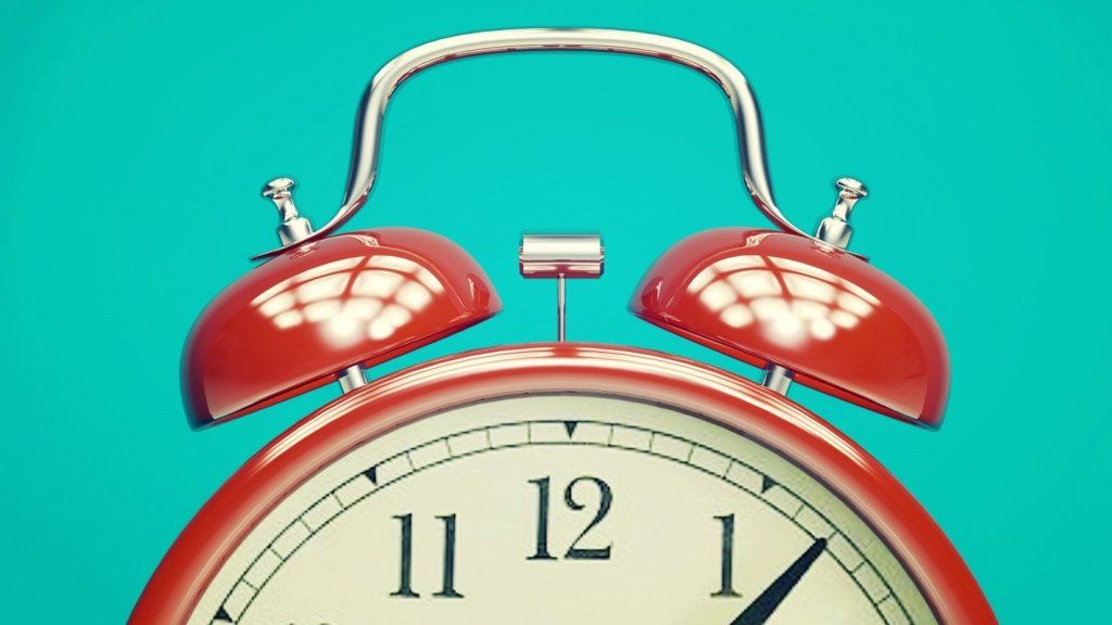A regra das '8 horas de sono' é um mito. Aqui está o que você deve fazer em vez disso