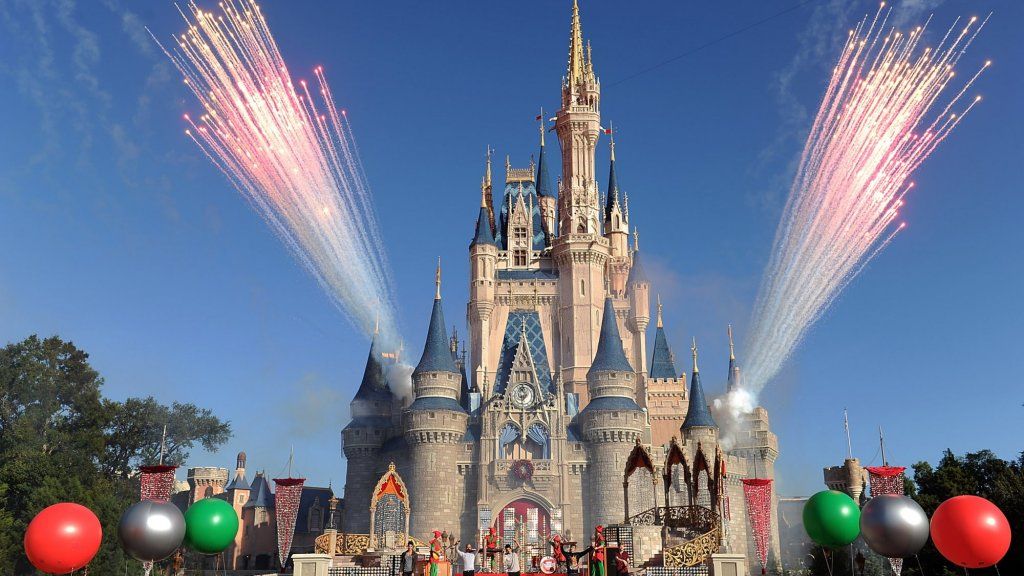 これが、ディズニーが地球上で最も幸せな場所になった方法です (そして、それを職場で再現する方法)