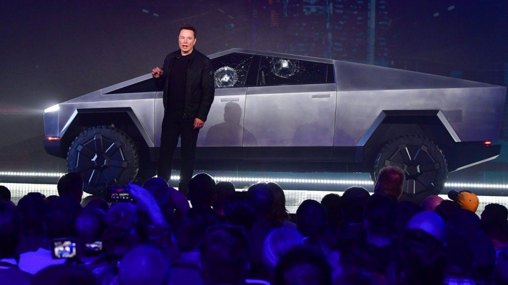 La respuesta de Elon Musk a su demostración fallida de Cybertruck muestra por qué la preparación lo es todo