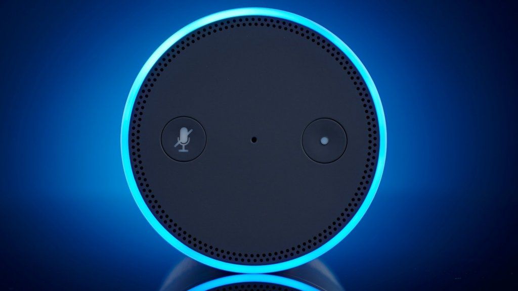 A continuació s’explica com aturar la “revisió humana” de les vostres interaccions d’Amazon Alexa (Apple i Google, també)