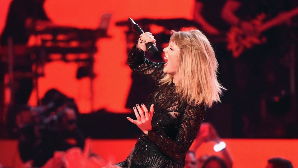 Waarom Taylor Swift zojuist elke post op Instagram heeft verwijderd (en waarom jij dat ook zou moeten doen)